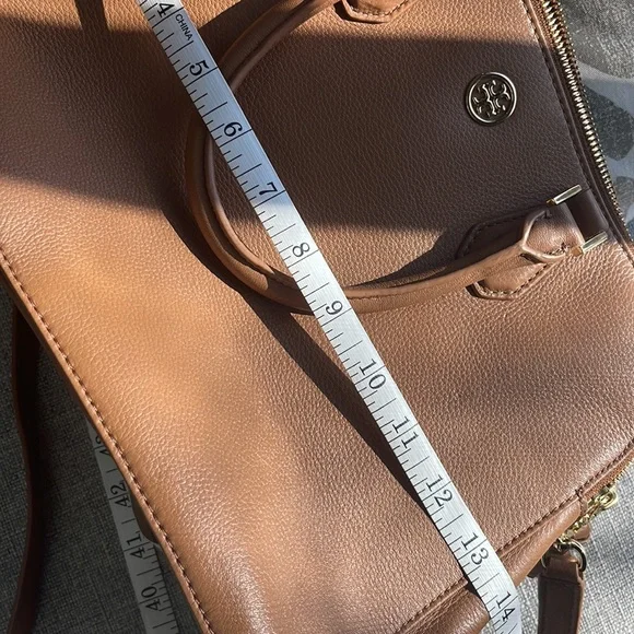 Tory Burch Robinson Tote with Strap - Picture 5 of 6